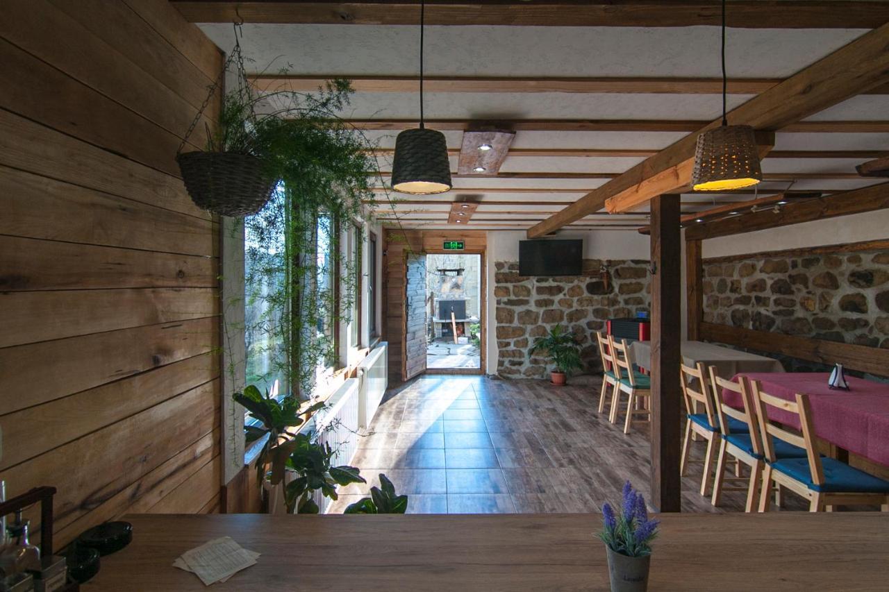 Guest House Kandaferi 2 엘레나 외부 사진