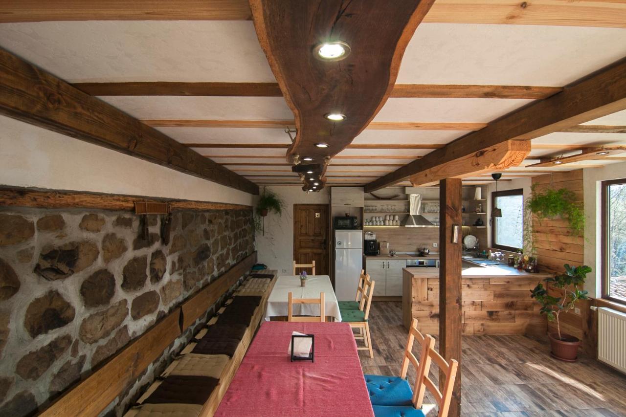 Guest House Kandaferi 2 엘레나 외부 사진