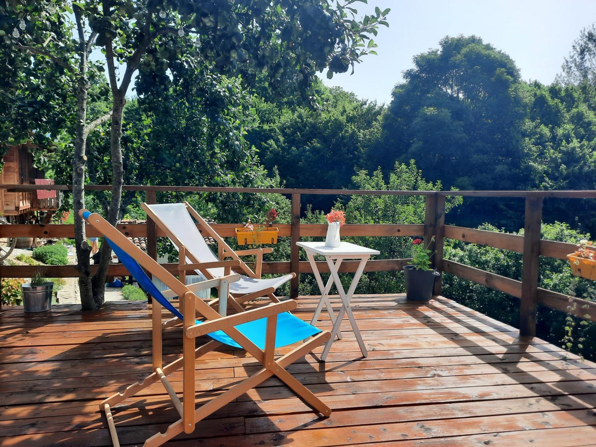 Guest House Kandaferi 2 엘레나 외부 사진