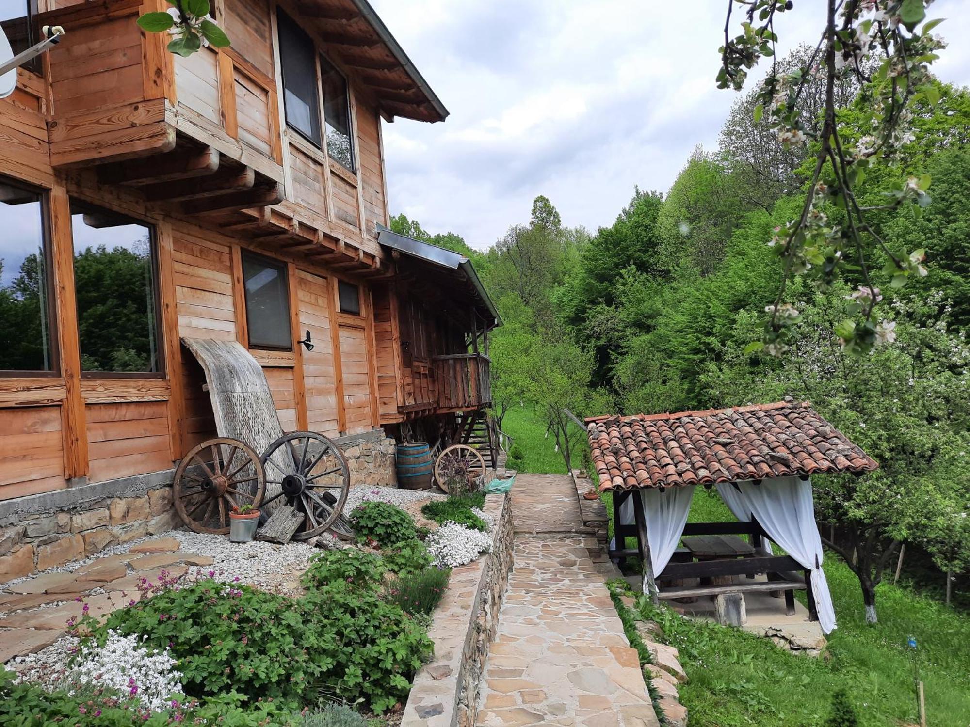 Guest House Kandaferi 2 엘레나 외부 사진