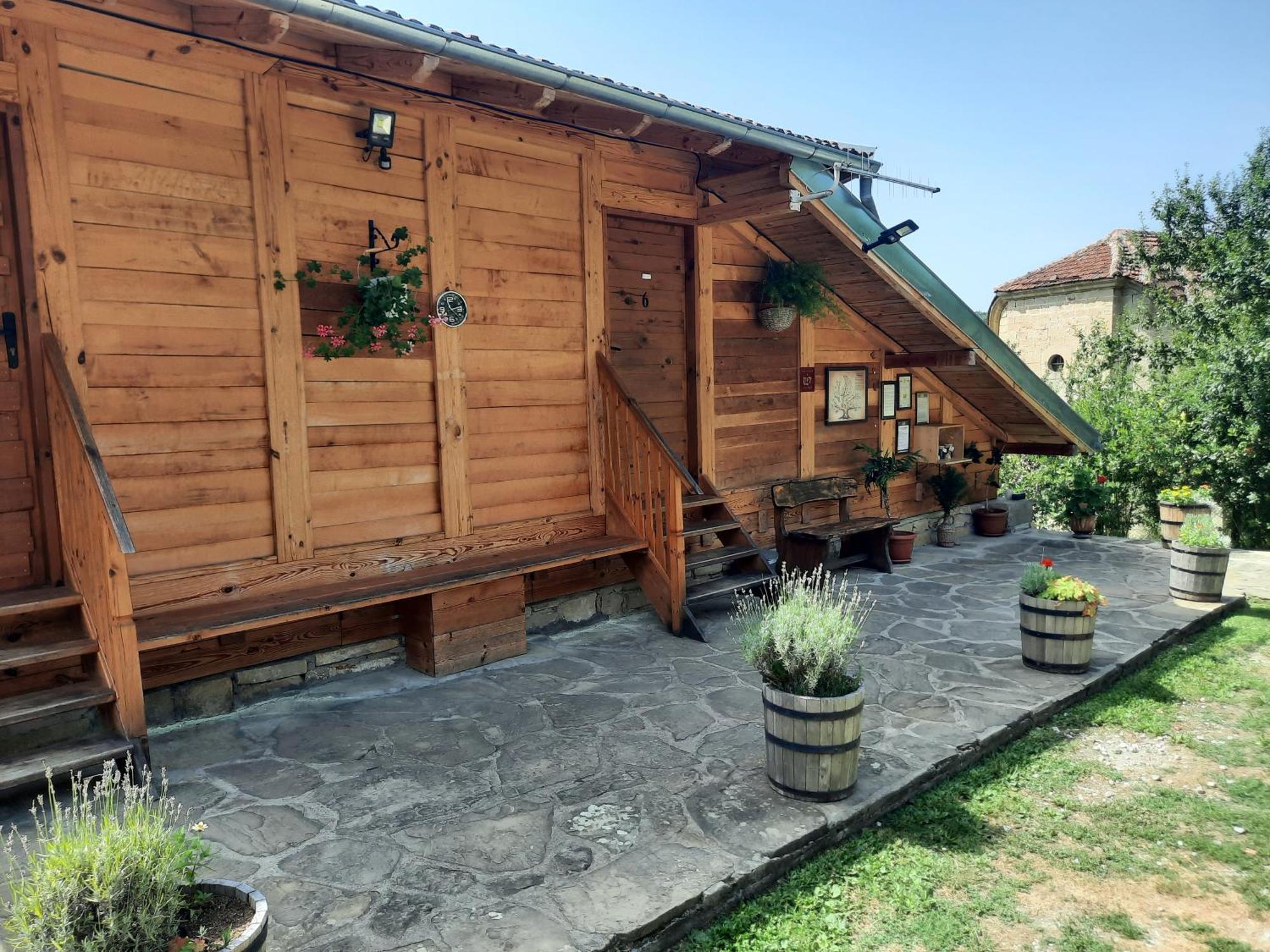 Guest House Kandaferi 2 엘레나 외부 사진
