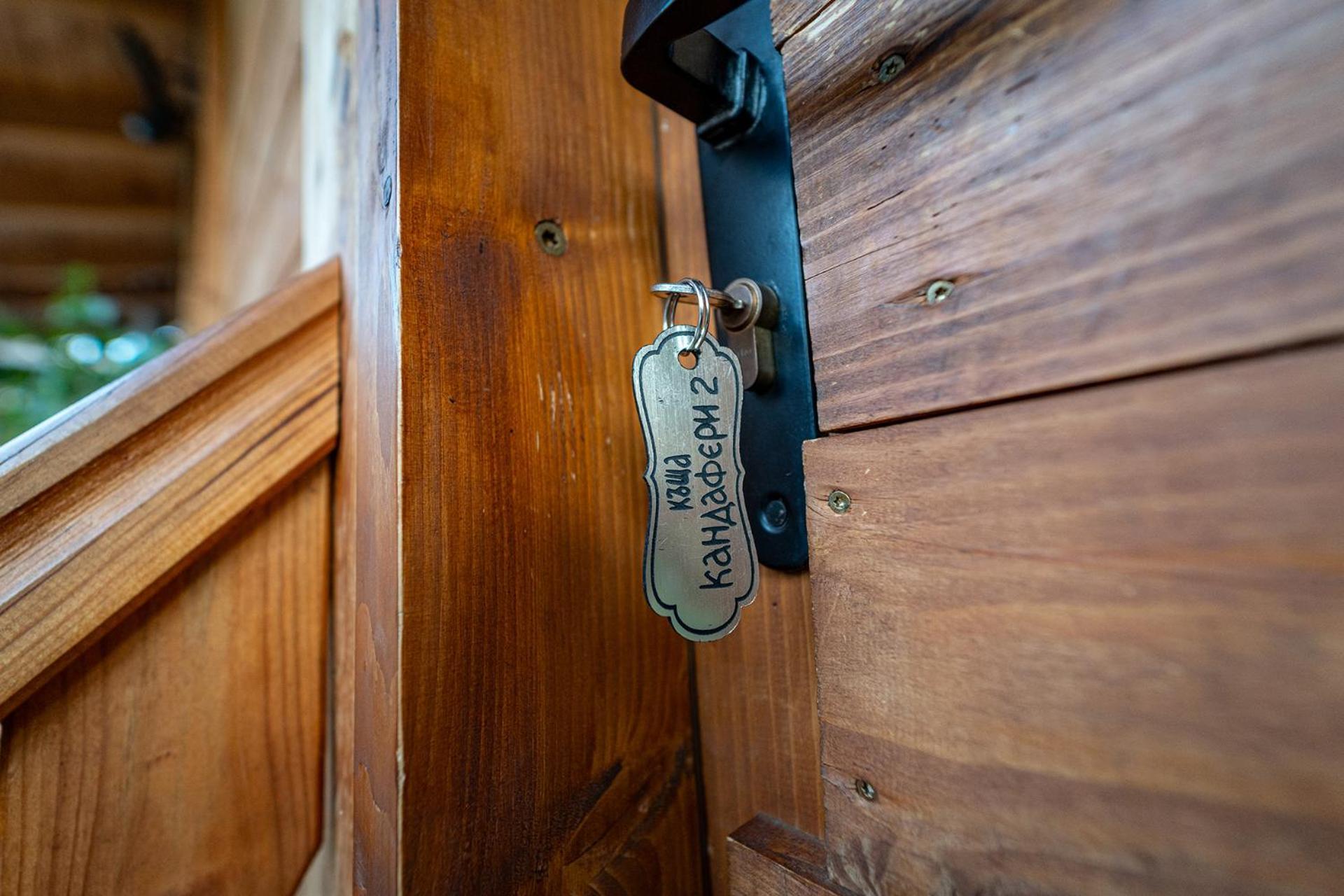 Guest House Kandaferi 2 엘레나 외부 사진