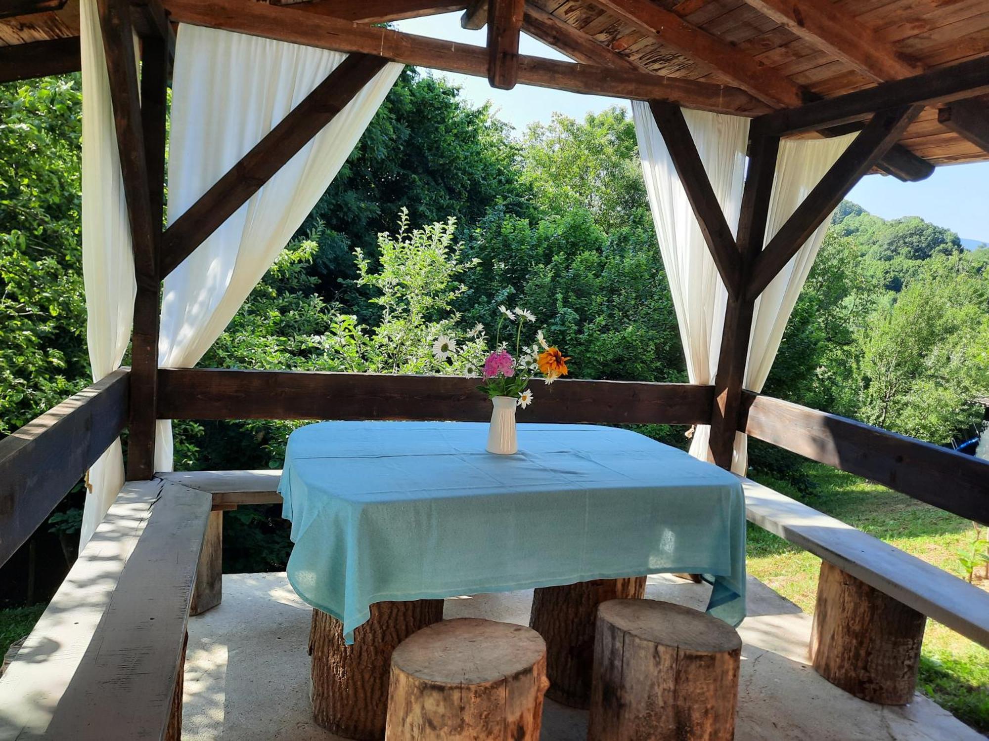 Guest House Kandaferi 2 엘레나 외부 사진