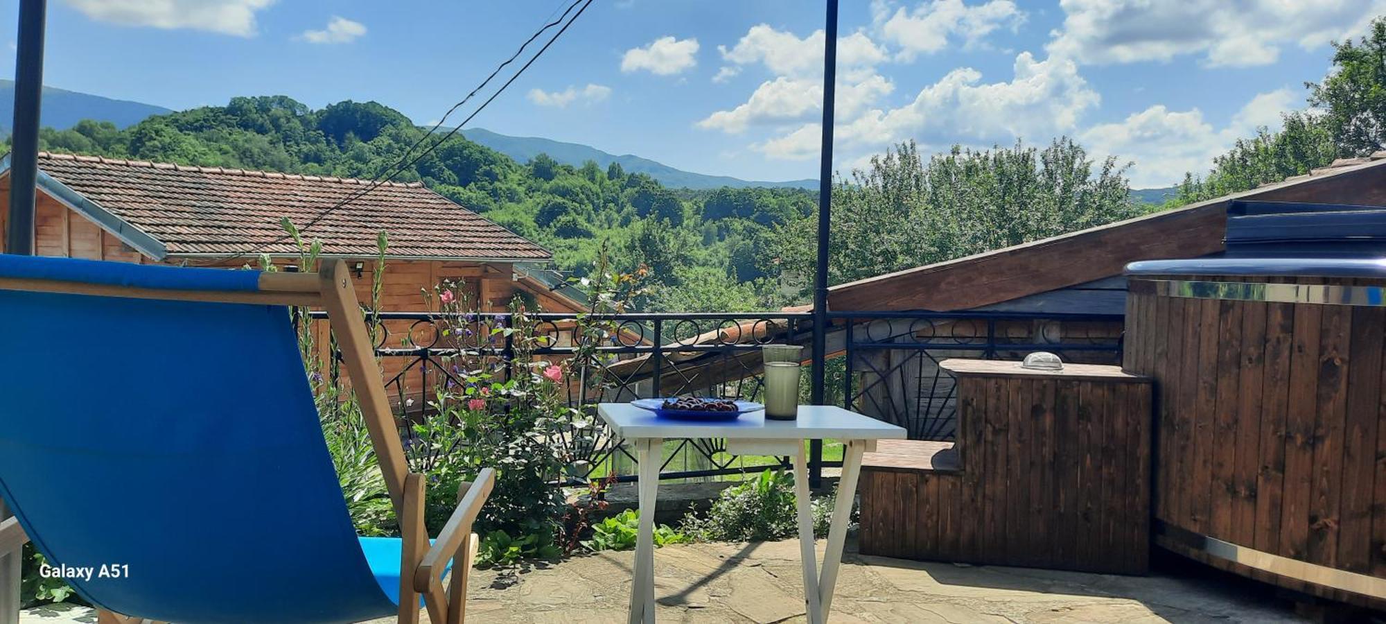 Guest House Kandaferi 2 엘레나 외부 사진